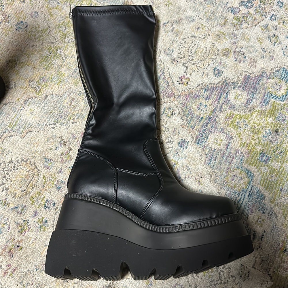 Demonia Black Vegan Leather Boots - Size 8 - Picture 4 of 9